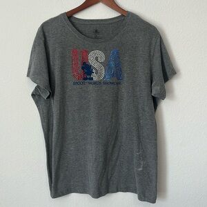 DISNEY Epcot World Showcase Gray USA T-Shirt